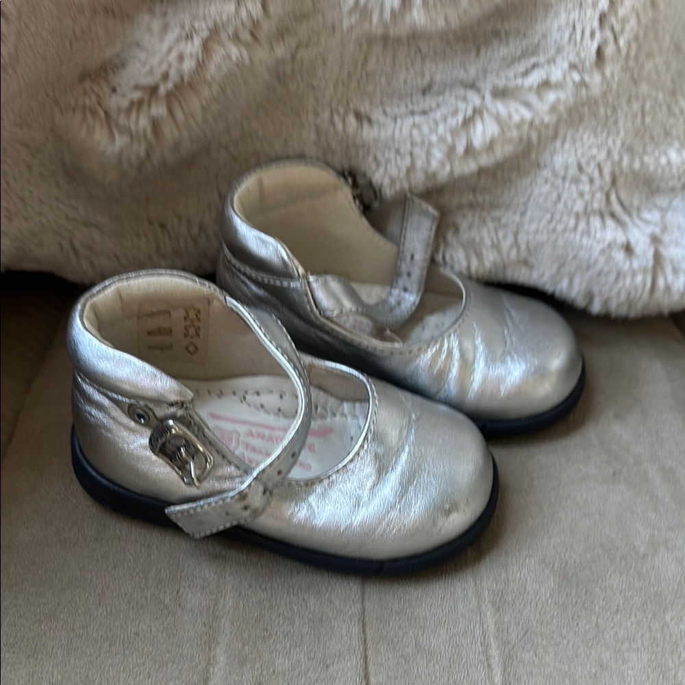 Kids' Assorted Color Shoe Collection - Picture 2 of 14